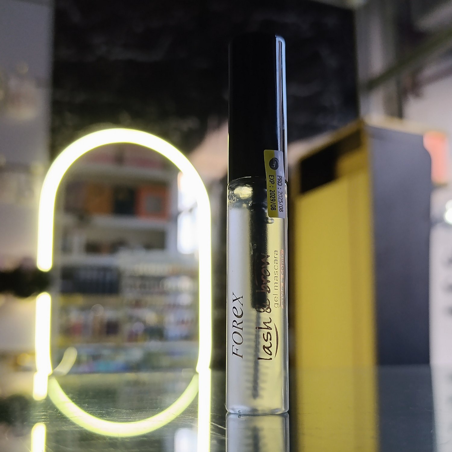 ژل لیفت ابرو فارکس اورجینال | لیفت و فیکس قوی ابرو با فرمولاسیون اروپایی | دارای مجوز بهداشتی و گواهی کیفیت آلمان | آرایشی خاص